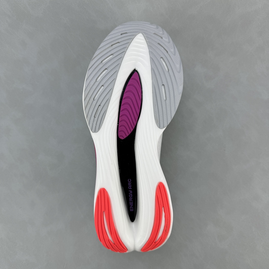 New Balance FuelCell SC Elite v3